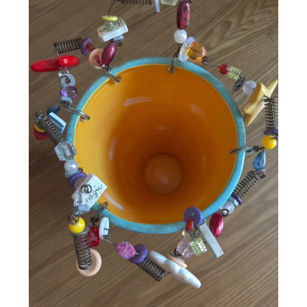 Susan Magnuson‎ for Silvestri Imagine the Possibilities Face Vase Beaded Art